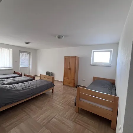 Apartman Prenociste Tg *